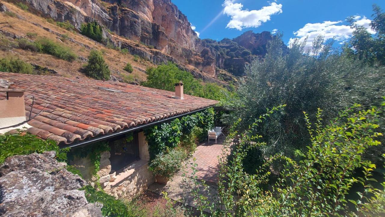 Aragosa Casa Corazon De Piedra En El Rio Dulce 게스트하우스 외부 사진