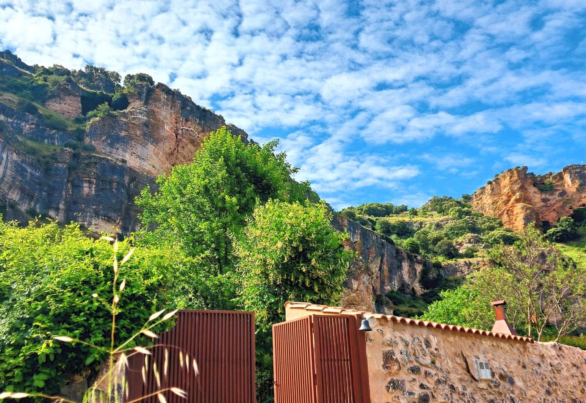 Aragosa Casa Corazon De Piedra En El Rio Dulce 게스트하우스 외부 사진